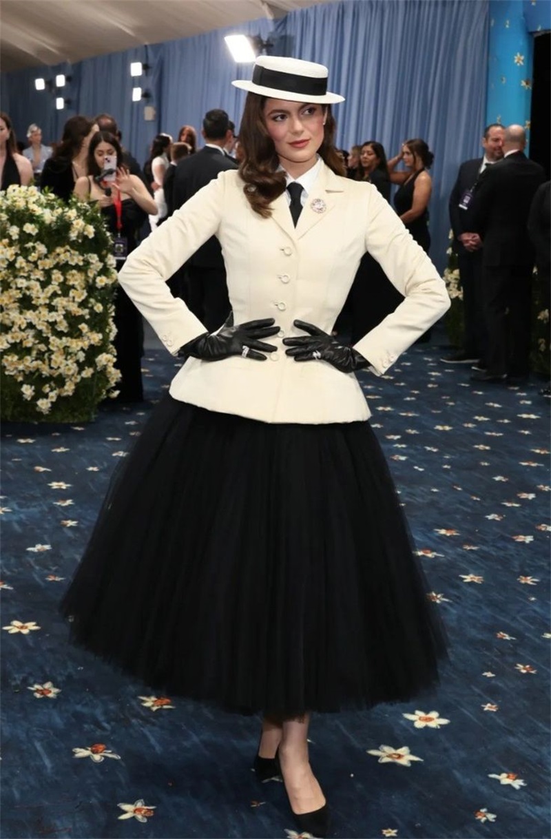 White Women Office Suits Skirt - đánh giá và giá Women Formal Wear Black And White